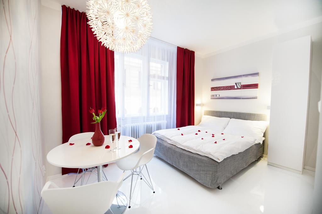 Honeymoon Ruterra Studio Prague Chambre photo